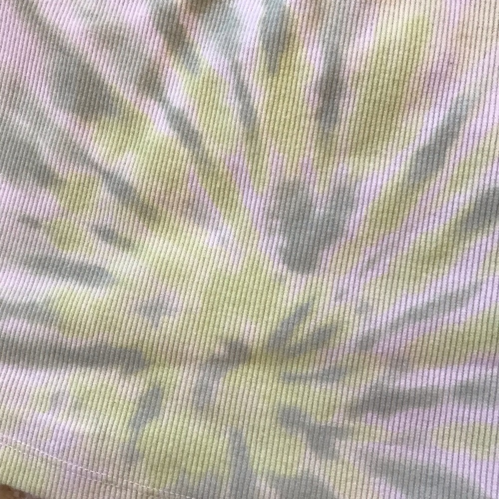 Forever 21 Tie-Dye Cropped Tank Top - Picture 4 of 6